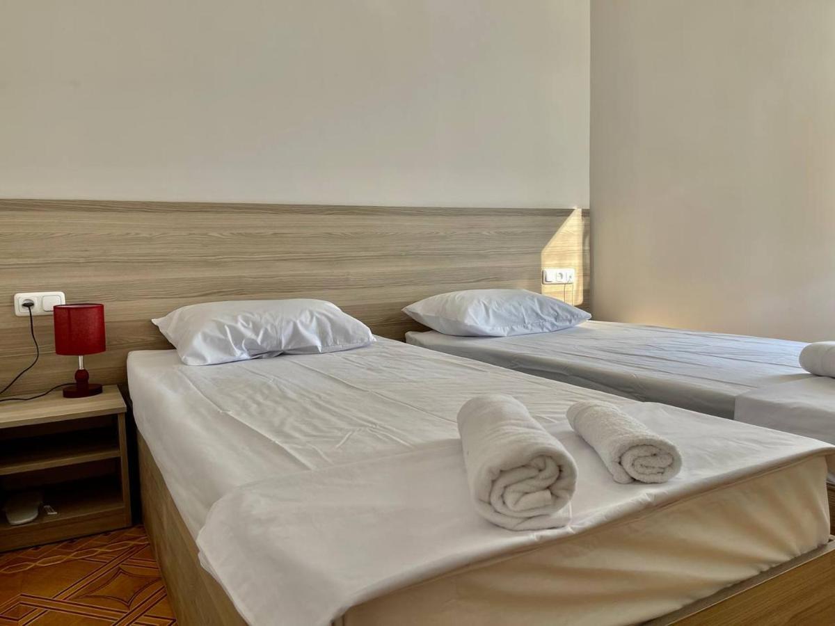 Olive Hotel Jerevan Exteriör bild