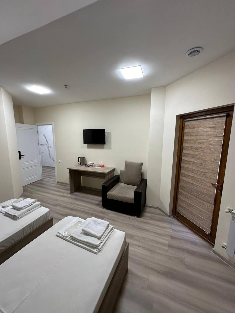 Olive Hotel Jerevan Exteriör bild
