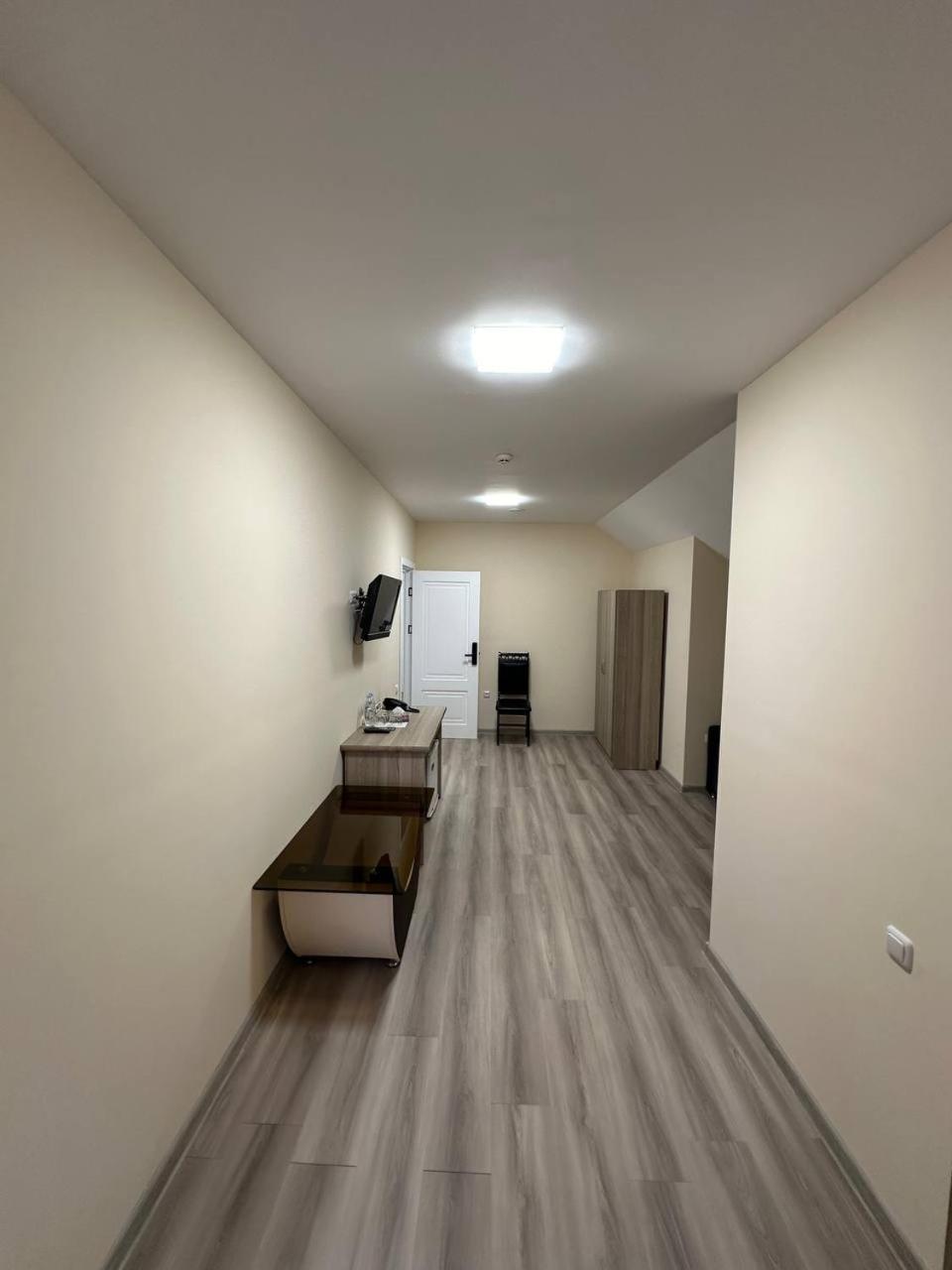 Olive Hotel Jerevan Exteriör bild